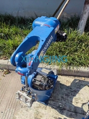 YASKAWA GP12 در حال بارگیری ربات صنعتی دست دوم با کنترلر YRC1000