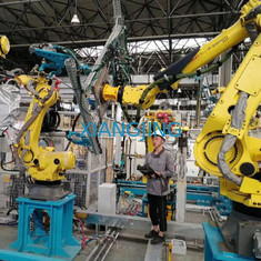 ربات صنعتی مورد استفاده M-2000iA برای انتخاب و مکان