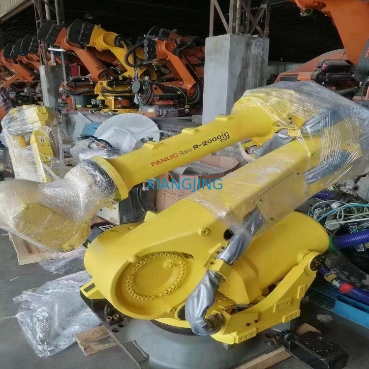 ربات کارکرده Fanuc R-2000iC/210F با کابینت R-30iB Plus آموزش آویز ربات دست دوم صنعتی